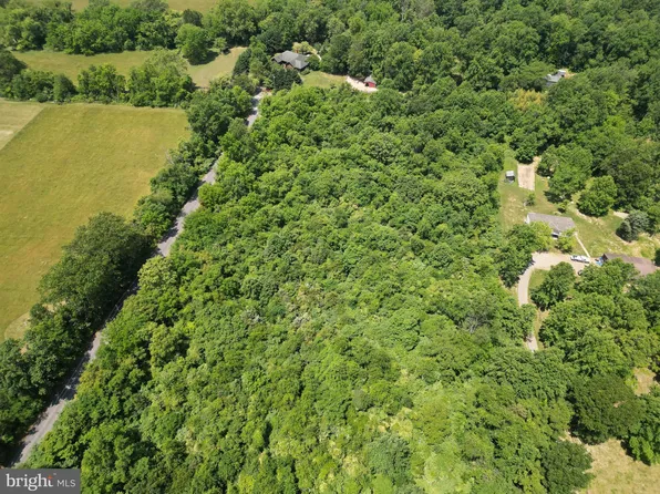 Whitings Neck Rd, Martinsburg, WV 25404