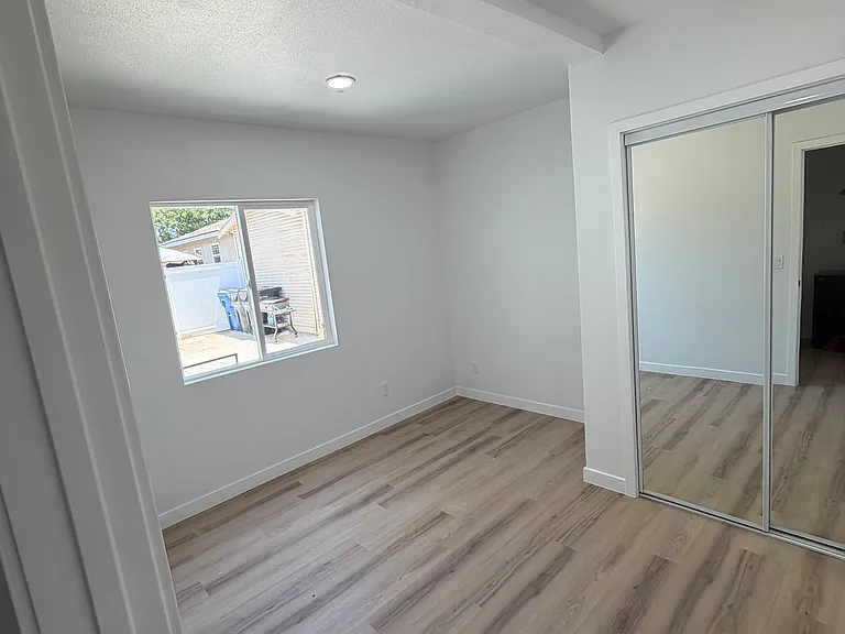 133 S 2nd St #135-B — Photo 4
