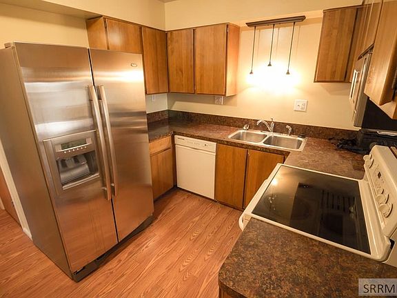 4th image of 220 N Fanning Ave APT 2