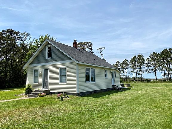 2nd image of 135 Oyster Creek Dr