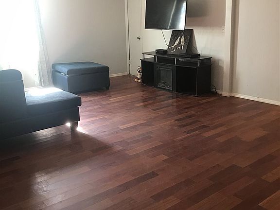 2nd image of 28 Traxler Ave