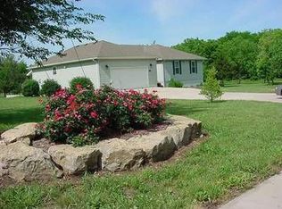 15713 Terry Ave, Belton, MO 64012