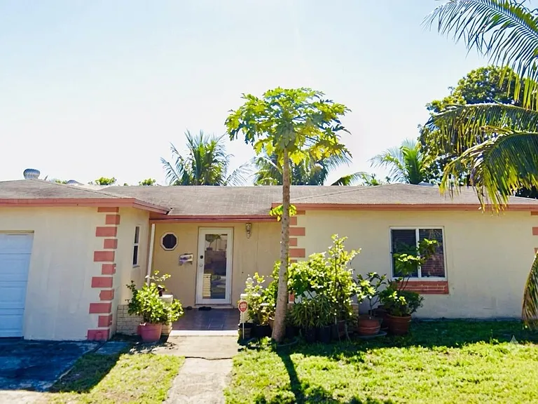 6410 Kimberly Blvd — Photo 1