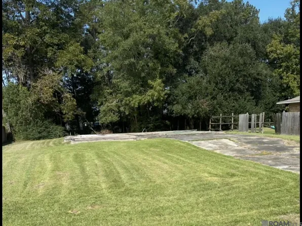 13841 Blairstown Dr, Baker, LA 70714