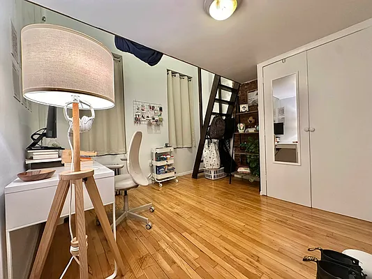 Rented by Oxford Property Group | media 8