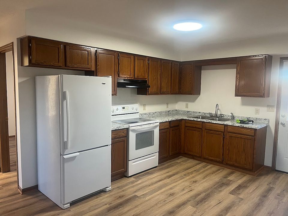 1st image of 430 6th St #430