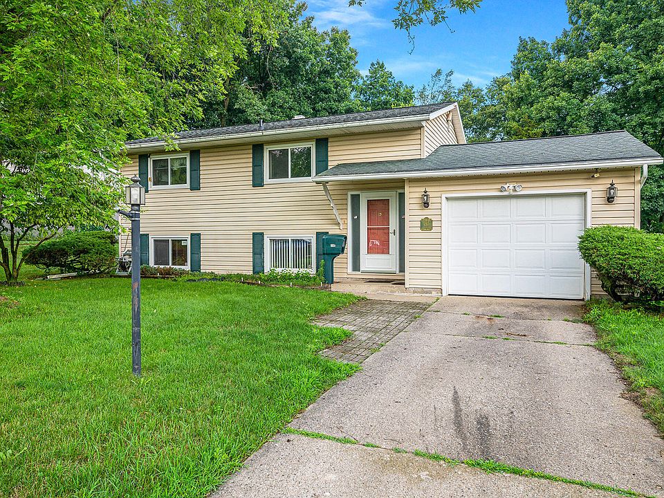 1st image of 210 Calico Ln