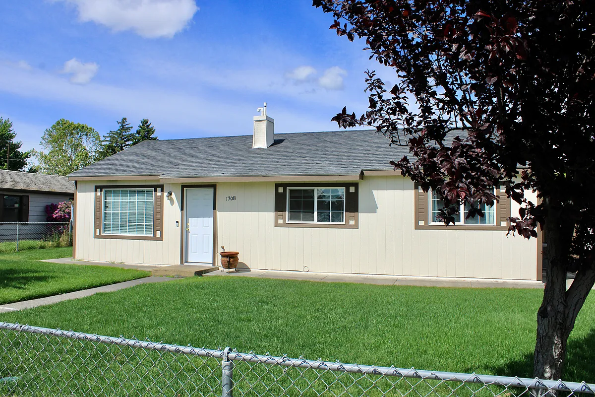 Building Photo - 1708 N 17th Ave