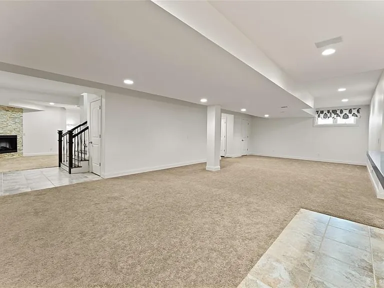 5369 N Shore Pl — Photo 53