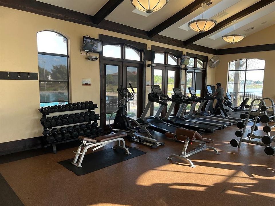 2nd image of 24026 Amaranto Ln