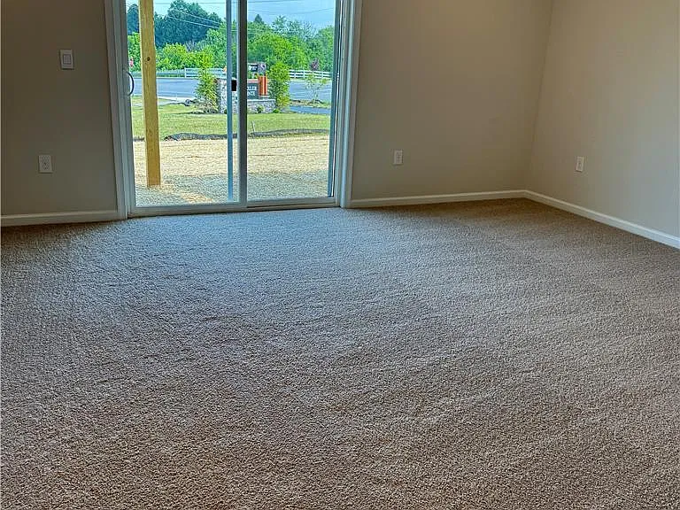 8203 Alexander Ct — Photo 6