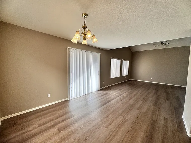 10453 N 76th Dr — Photo 20