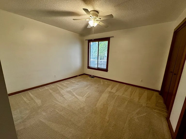 1441 Brookmeade Ct — Photo 19