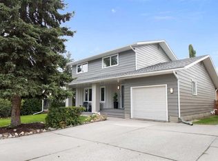 472 NW Cedarille Cres SW, Calgary, AB T2W2H7