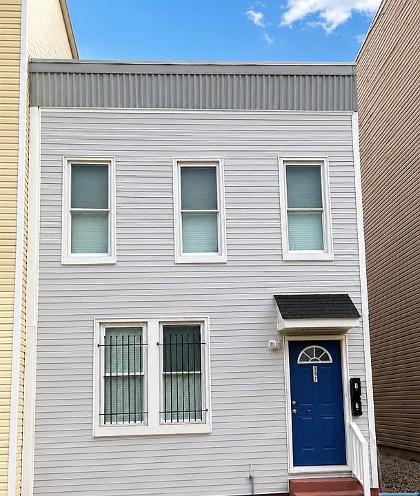 1st image of 647 Grove St