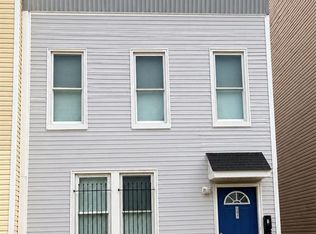 647 Grove St, Irvington, NJ 07111