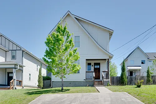 2134 15th Ave N Photo 1