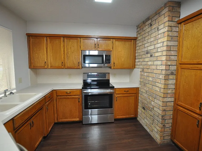103 Kenshire Ct — Photo 7