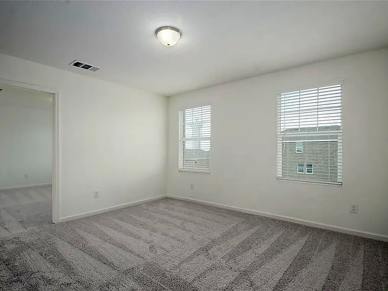 625 Delaware Ave — Photo 11