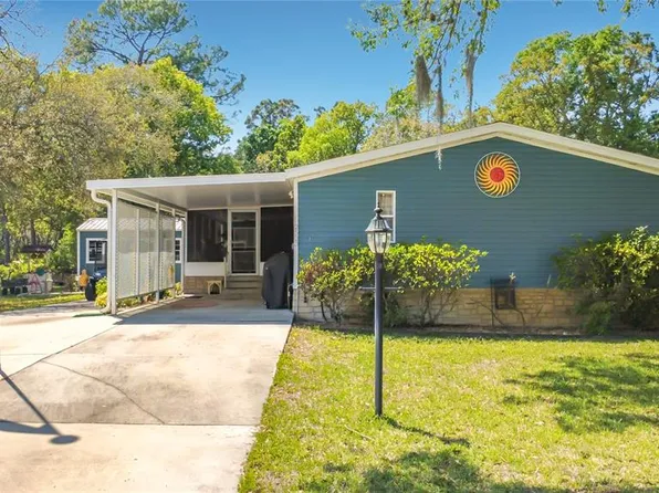 2523 Karen Dr, Mount Dora, FL 32757