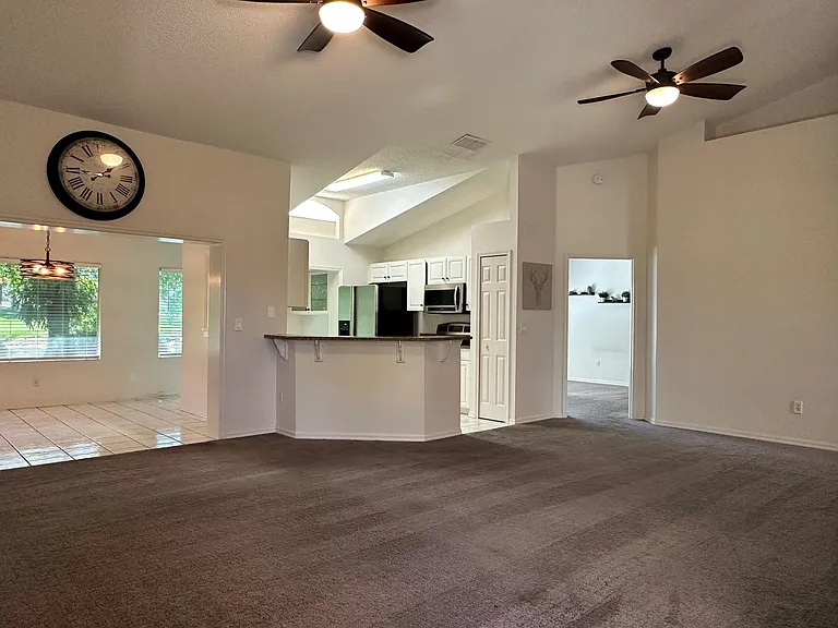 2439 Saint Augustine Blvd — Photo 4