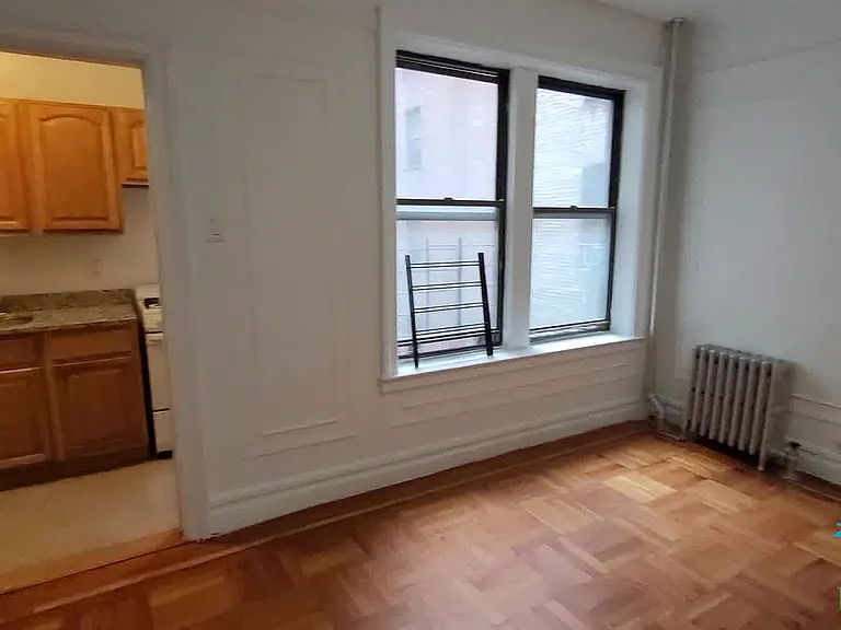 3175 Grand Concourse #J2 — Photo 5
