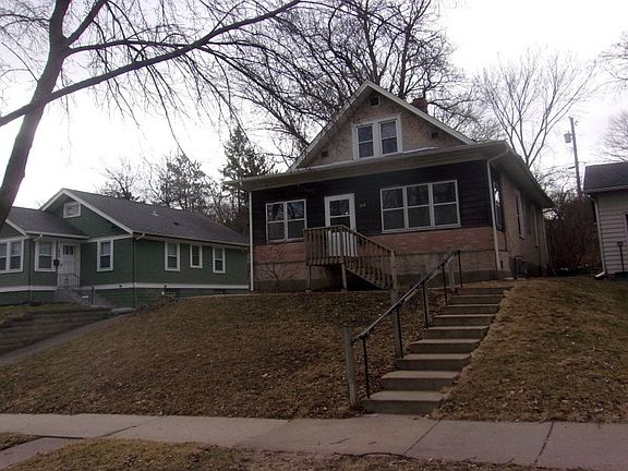 2nd image of 318 Sidney St E