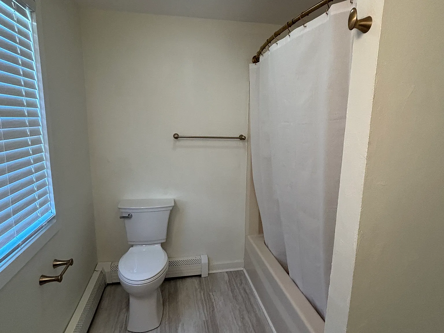 1 bed, $1,700 — Photo 2