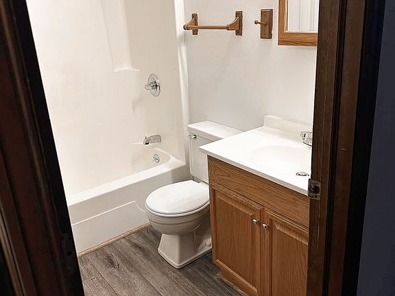 3rd image of 210 N 2nd St #B