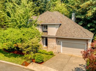 10636 SW Inverness Ct, Portland, OR 97219