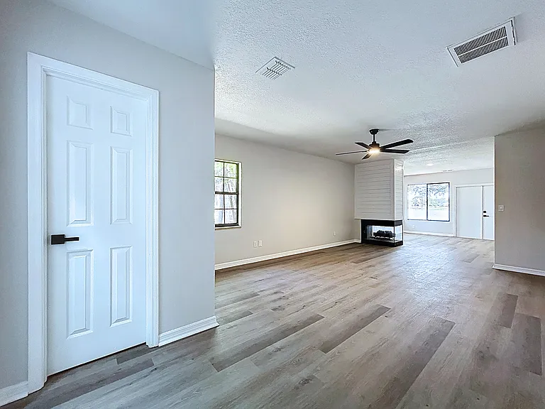 2881 Hammock Dr — Photo 46