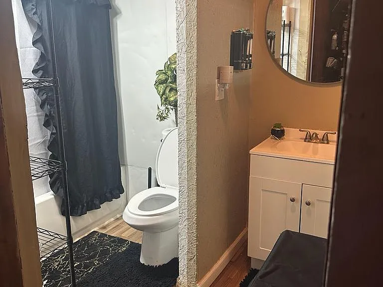 1017 Caldwell St — Photo 13