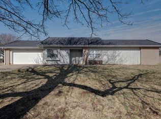 3645 E Cromwell Ct, Springfield, MO 65802