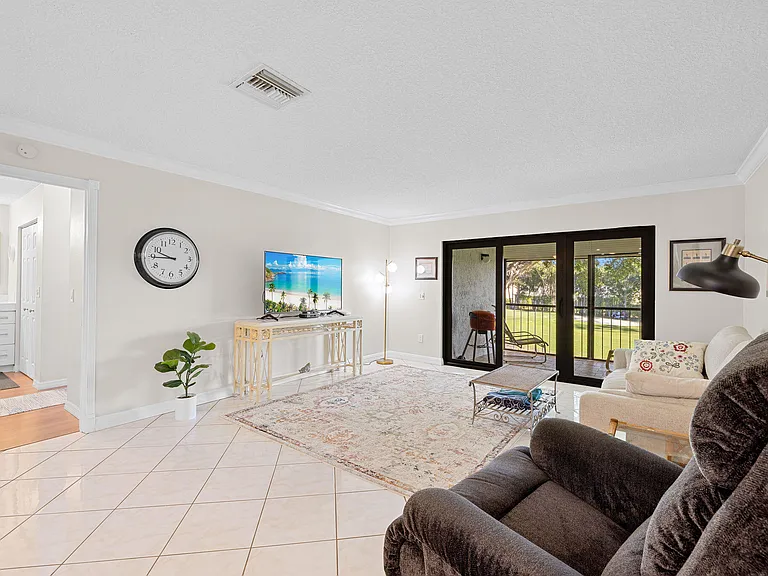 9193 Pecky Cypress Ln #6F — Photo 5