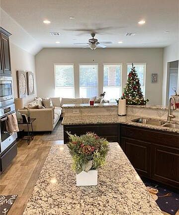 5th image of 2316 Granite Hill Dr
