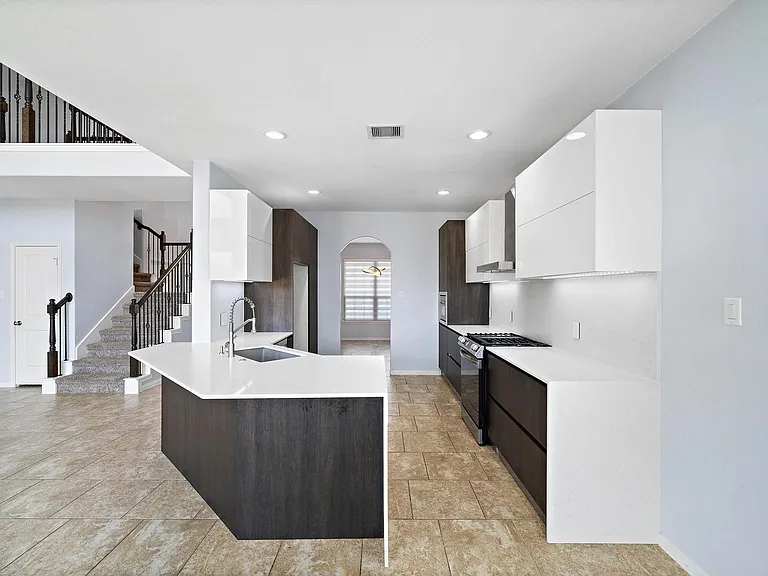 29006 Dryander Forest Ct — Photo 10