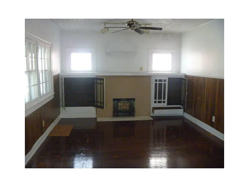 237 N Tremont St photo 1