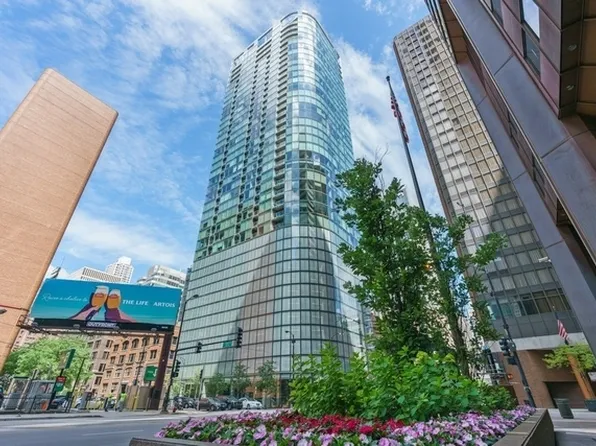 600 N Fairbanks Ct Unit 2902, Chicago, IL 60611