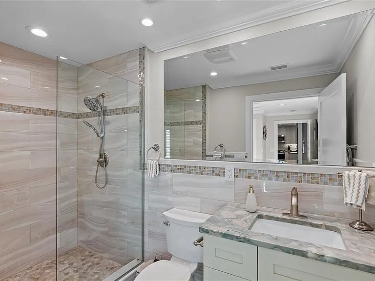 135 93rd Ave — Photo 31