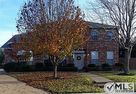 1st image of 112 Cambridge Ct