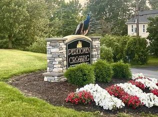 1250 Pin Oak Dr, Perkiomenville, PA 18074