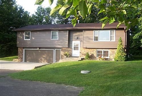 Split Level - 3BR/1BA