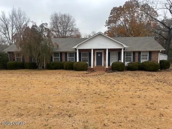 150 Bowen Dr, Savannah, TN 38372
