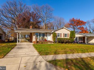 1018 Neal Dr, Rockville, MD 20850