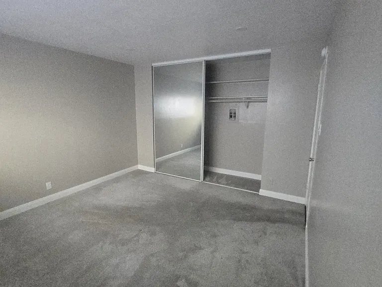 255 MacArthur Boulevard — Photo 45