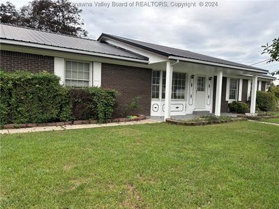 171 Shawnee Est, Winfield, WV, 25213