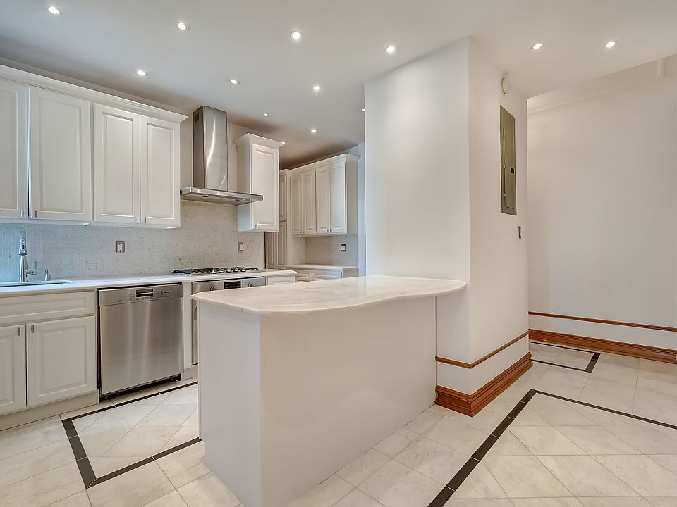 1st image of 575 W End Ave APT 6D