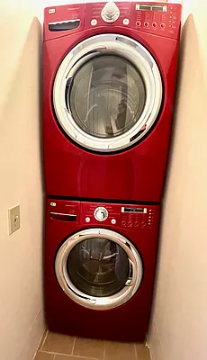 Sold by SERHANT. | media 5