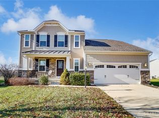137 Cascade Dr, Fairborn, OH 45324