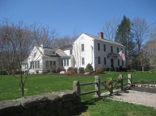 112 Ash St, Hopkinton, MA 01748